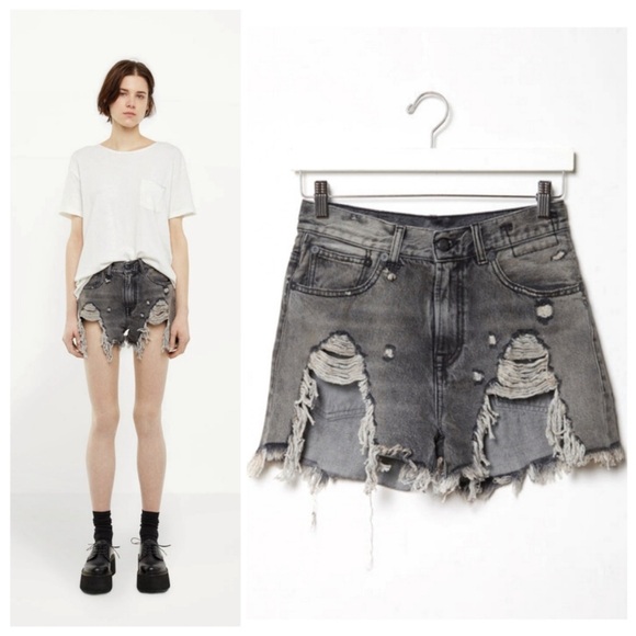 R13 Women’s Sz 25 Viritage Black Boy Skinny Distressed Denim Shorts - Picture 1 of 16